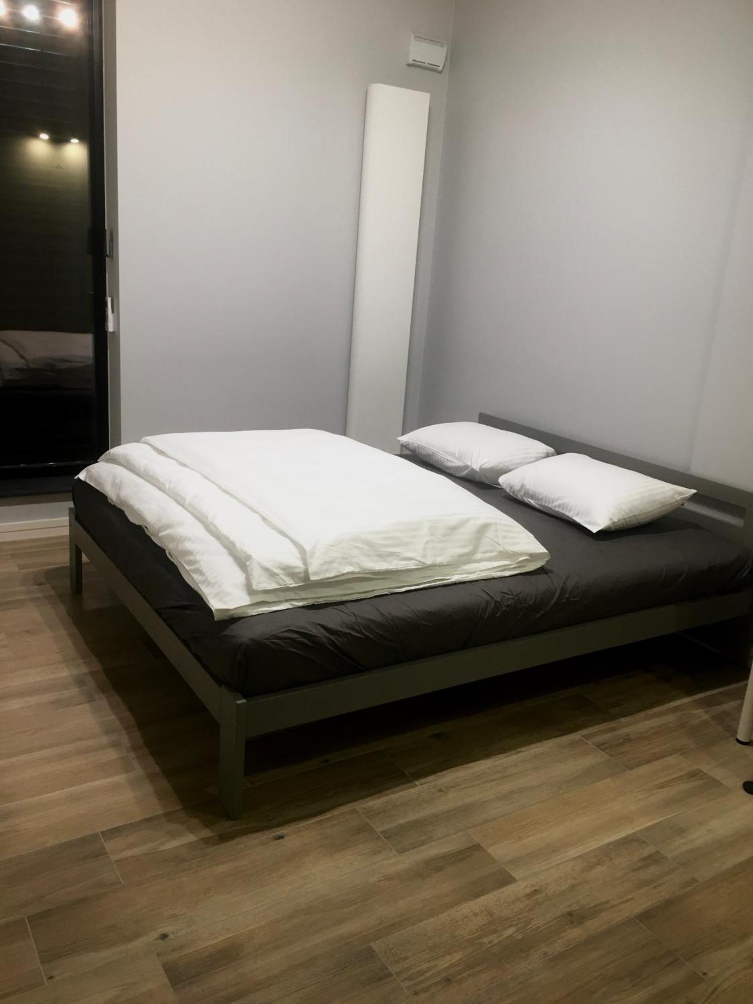 Fractal Guest Rooms - Poznan Centrum Andersia Square & Old Town Δωμάτιο φωτογραφία