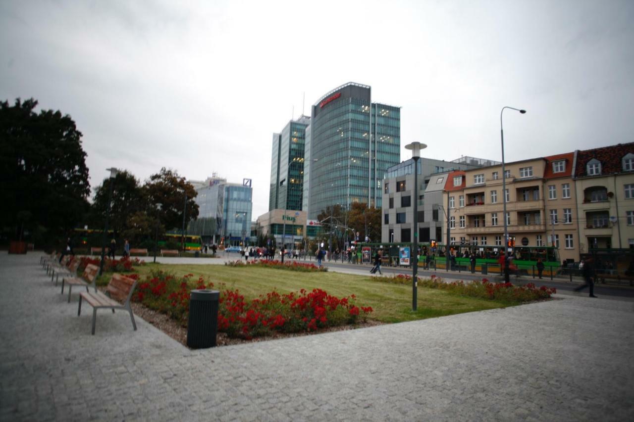 Fractal Guest Rooms - Poznan Centrum Andersia Square & Old Town Εξωτερικό φωτογραφία